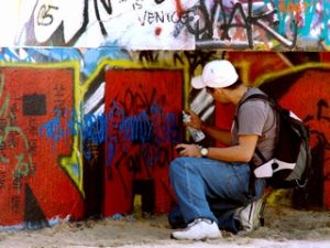 Graffitiverwijdering is miljoenenindustrie