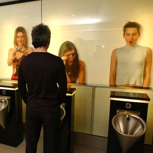 Een derde van Europeanen vindt toilet op werk vies