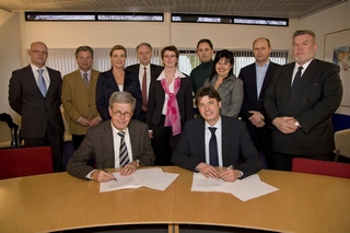 Universiteit Twente en Asito bezegelen samenwerking