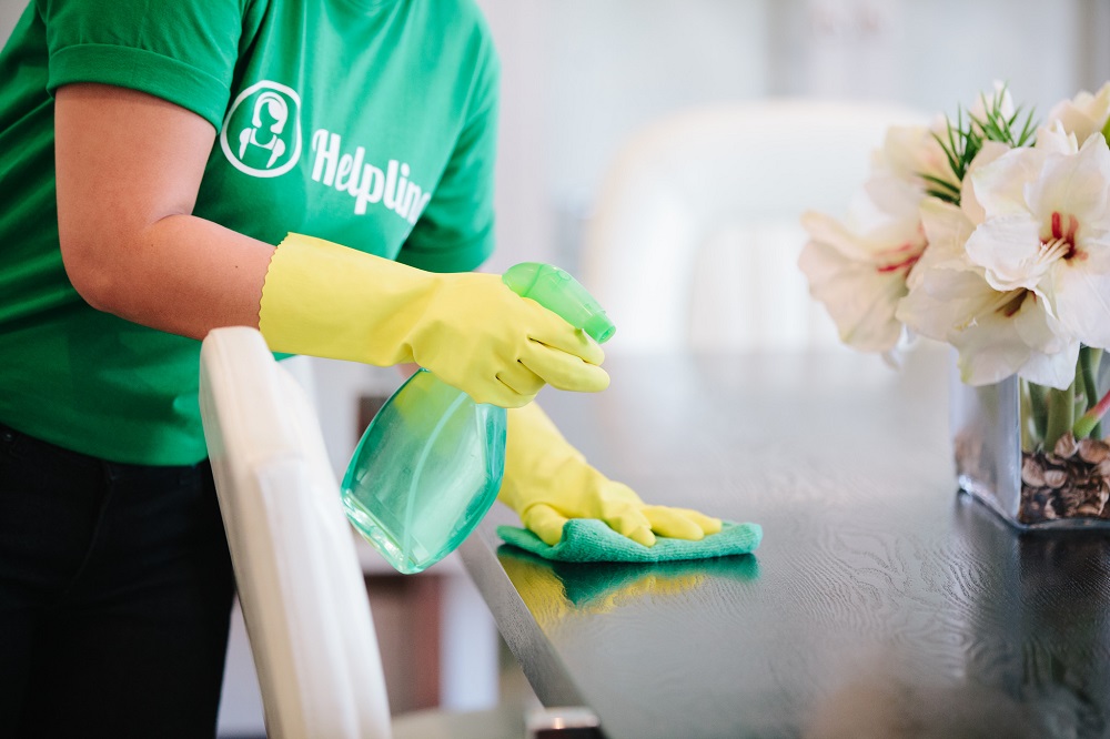 Helpling breidt huishouddiensten uit naar glazenwassen