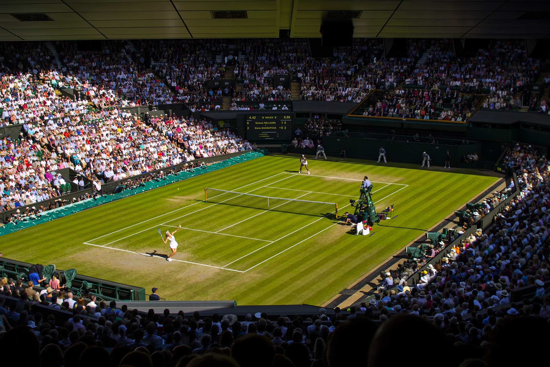 Gras op Wimbledon niet volledig groen, klachten schoonmakers