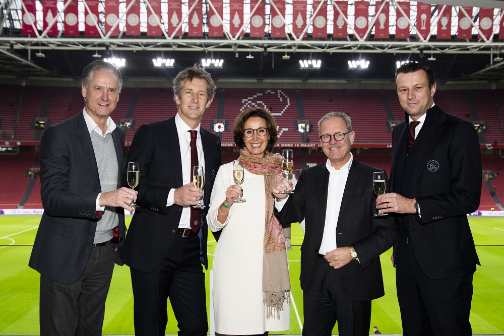 CSU Official Sponsor en schoonmaakpartner Ajax & Johan Cruijff ArenA