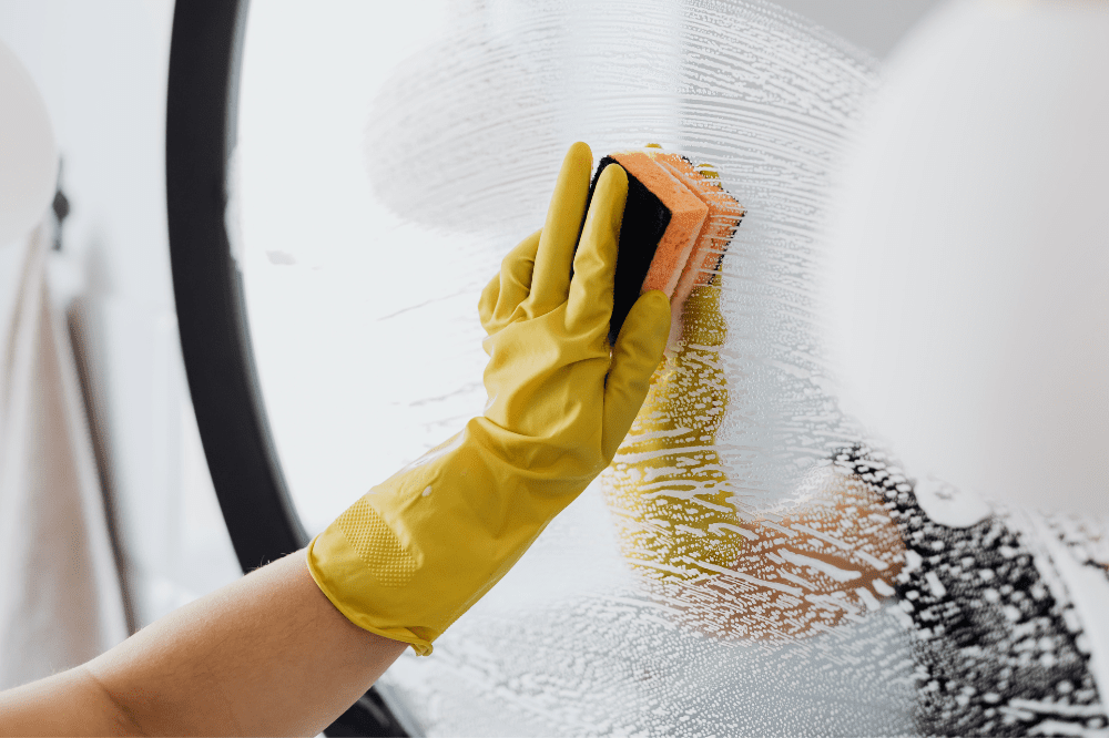 Schoonmaaksector onterecht bekritiseerd na onderzoek uitbuiting schoonmakers